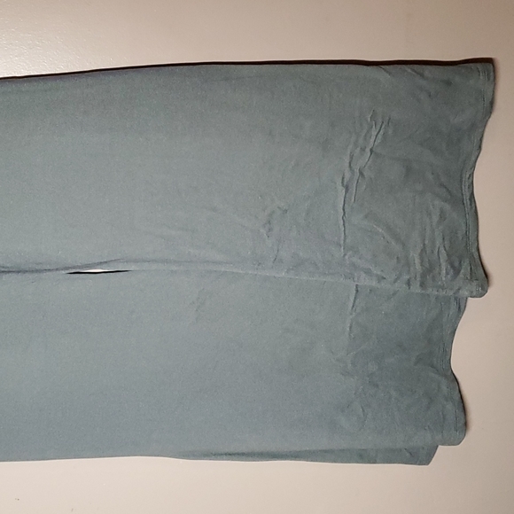 F21 Plus Sizes Wide Leg Pants - Picture 4 of 5